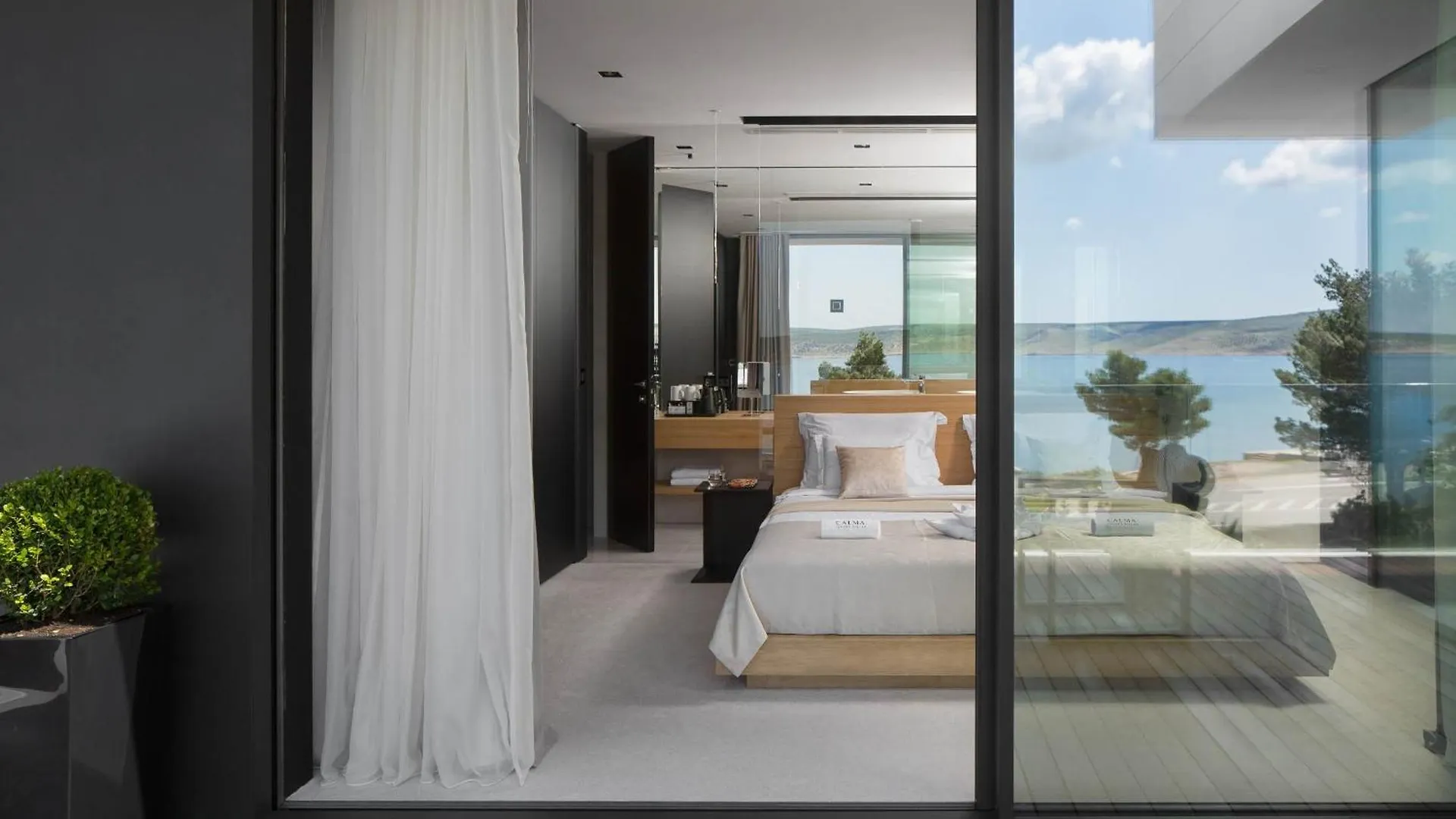 5-Star Villa Calma I With Heated Pool, Jacuzzi, Sea And Palm Tree Garden Starigrad Paklenica