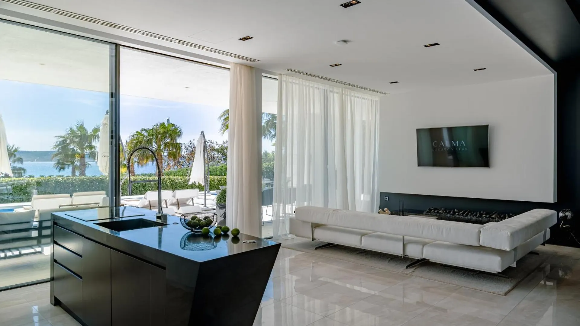 5-Star Villa Calma I With Heated Pool, Jacuzzi, Sea And Palm Tree Garden Starigrad Paklenica