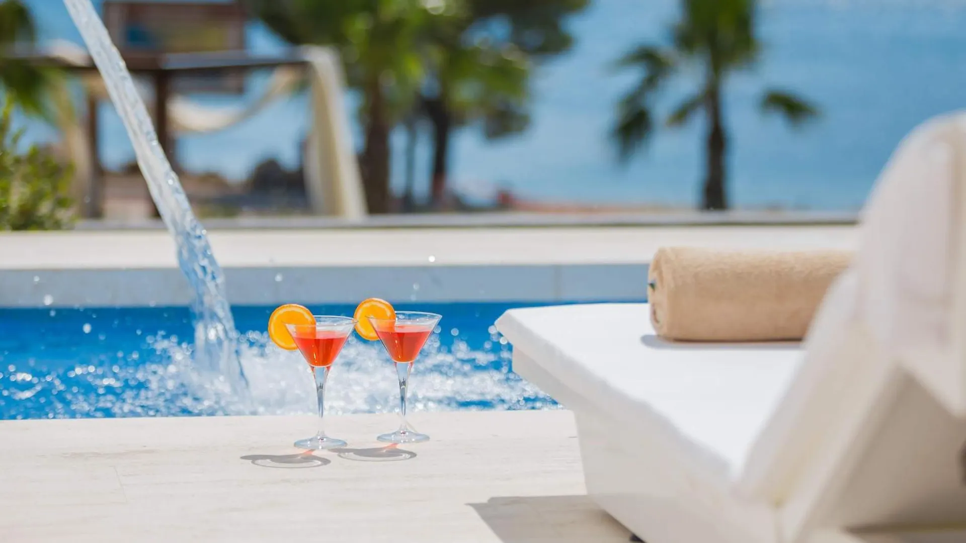 5-Star Villa Calma I With Heated Pool, Jacuzzi, Sea And Palm Tree Garden Starigrad Paklenica
