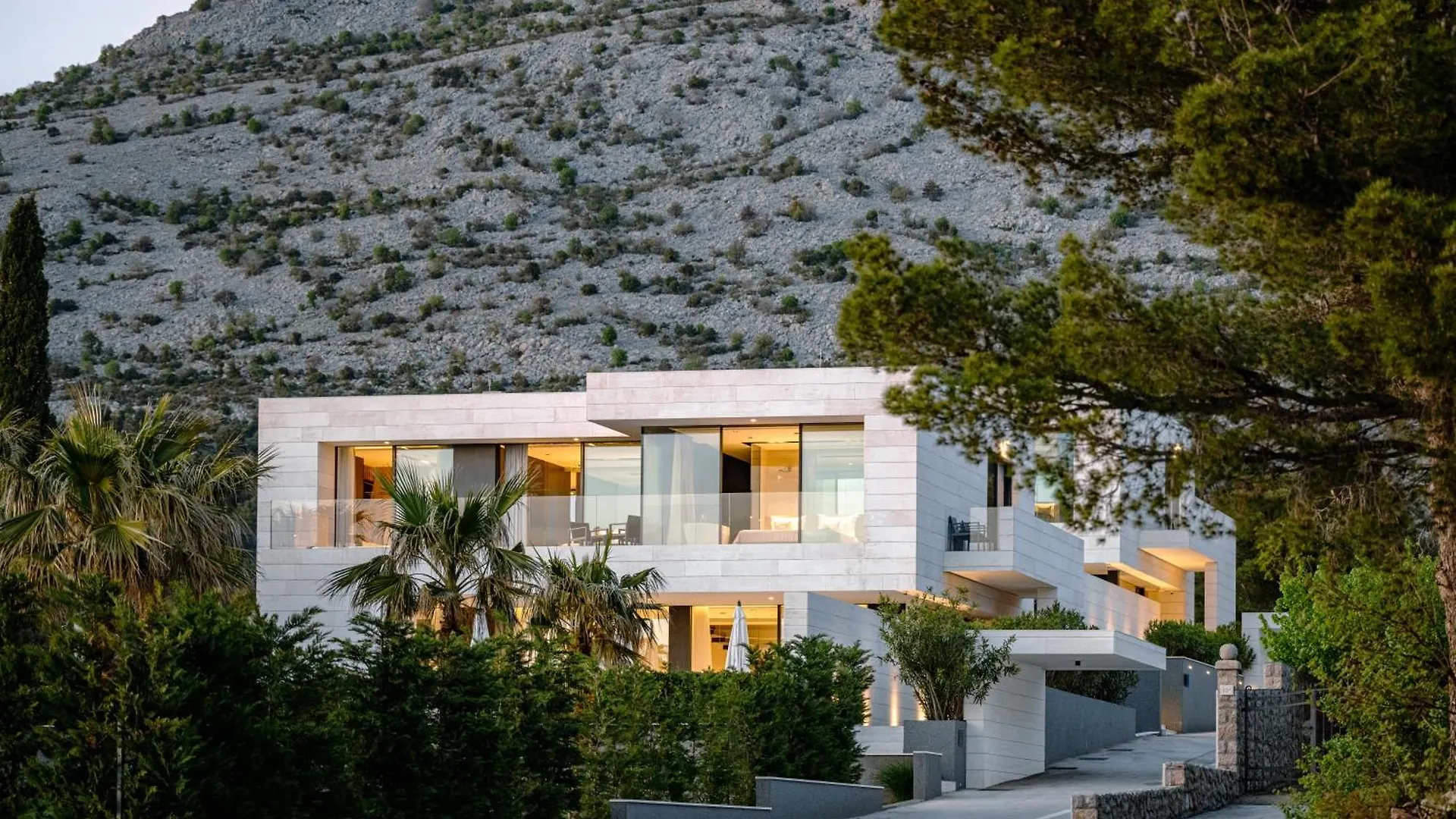 5-Star Villa Calma I With Heated Pool, Jacuzzi, Sea And Palm Tree Garden Starigrad Paklenica 0*,