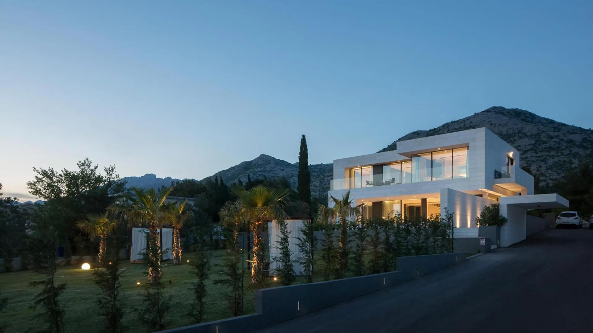 5-Star Villa Calma I With Heated Pool, Jacuzzi, Sea And Palm Tree Garden Starigrad Paklenica 0*,  Croatia